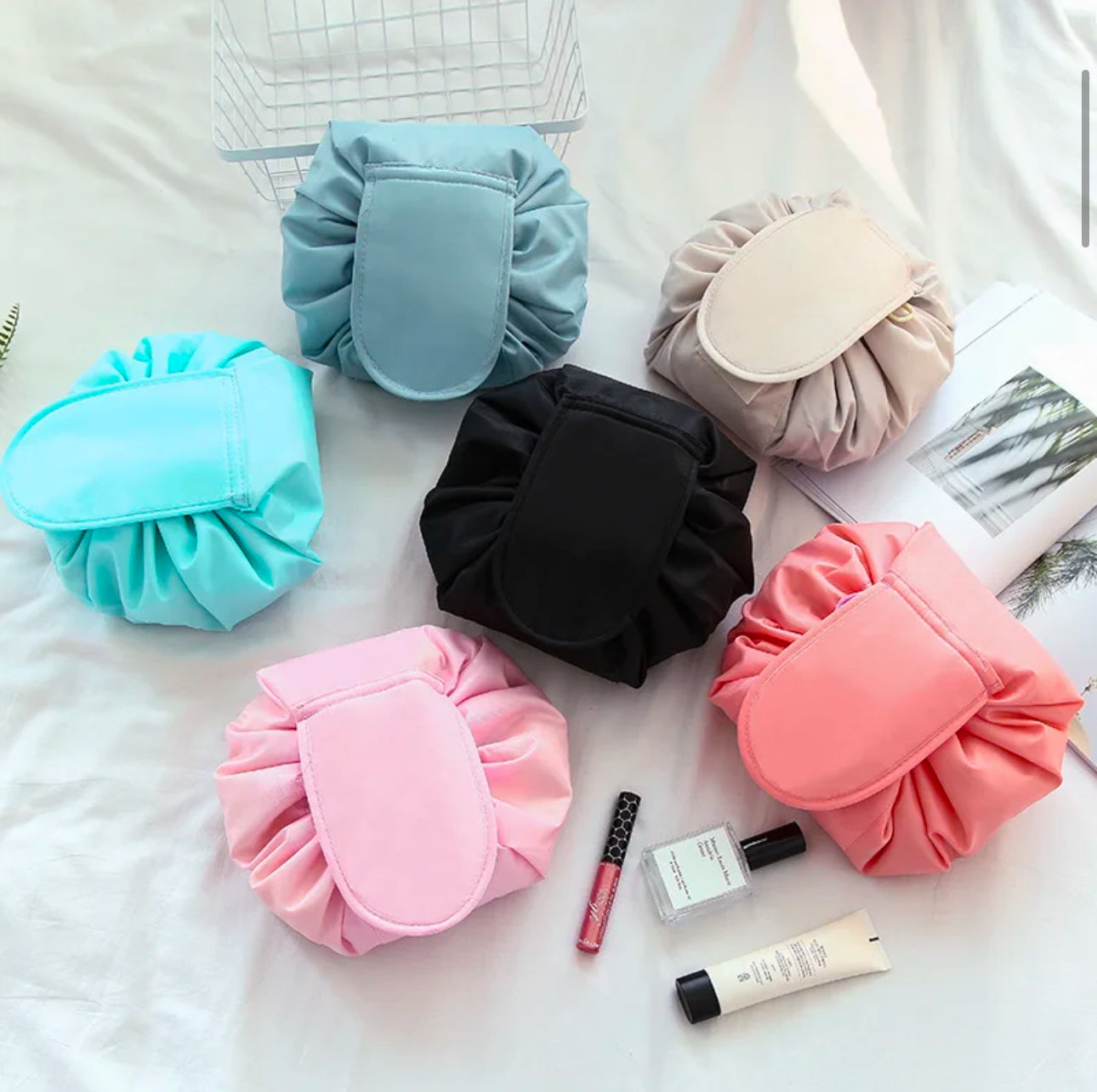 Travel cosmetic bag